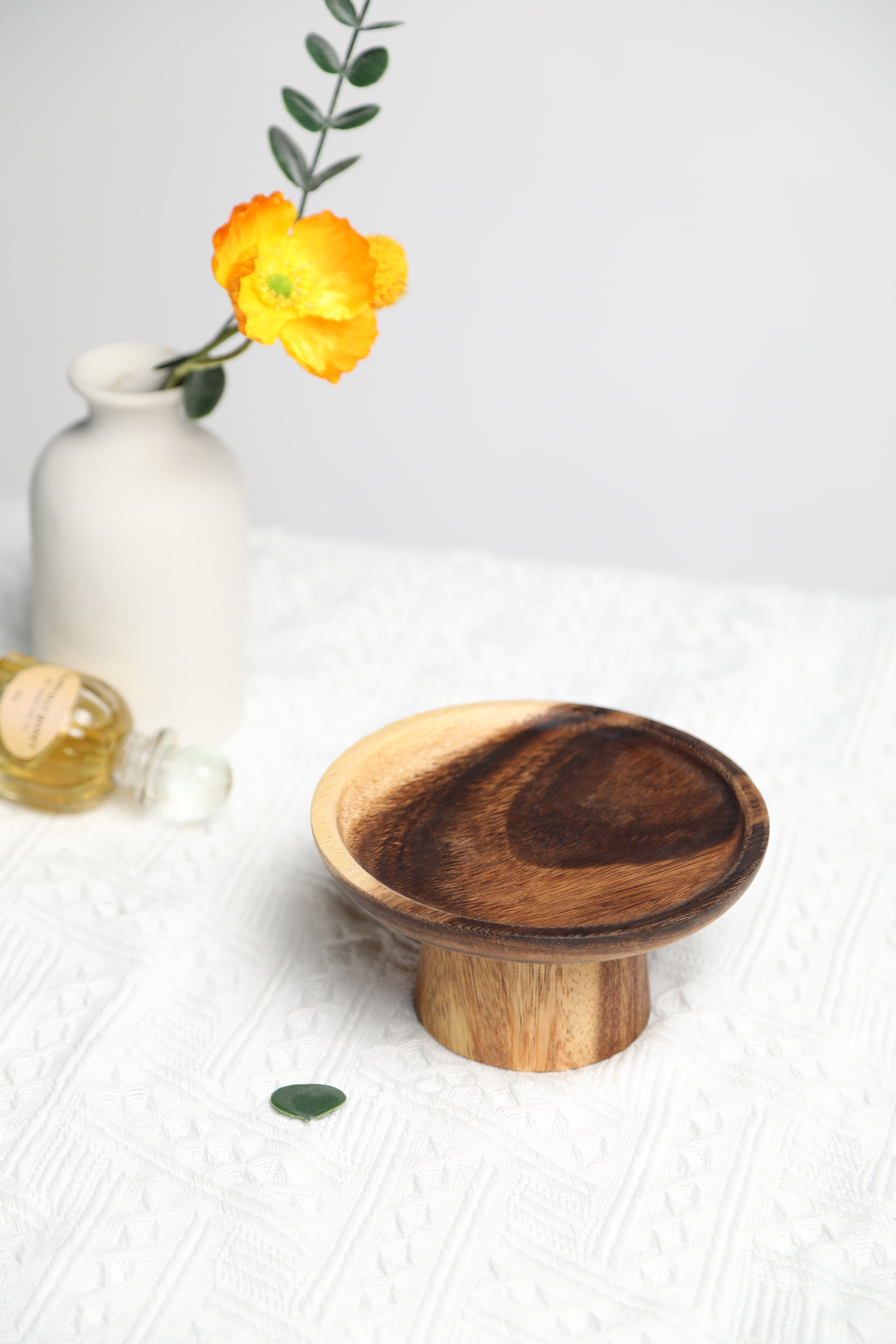 Acacia Wood Round Wooden Candy Pot