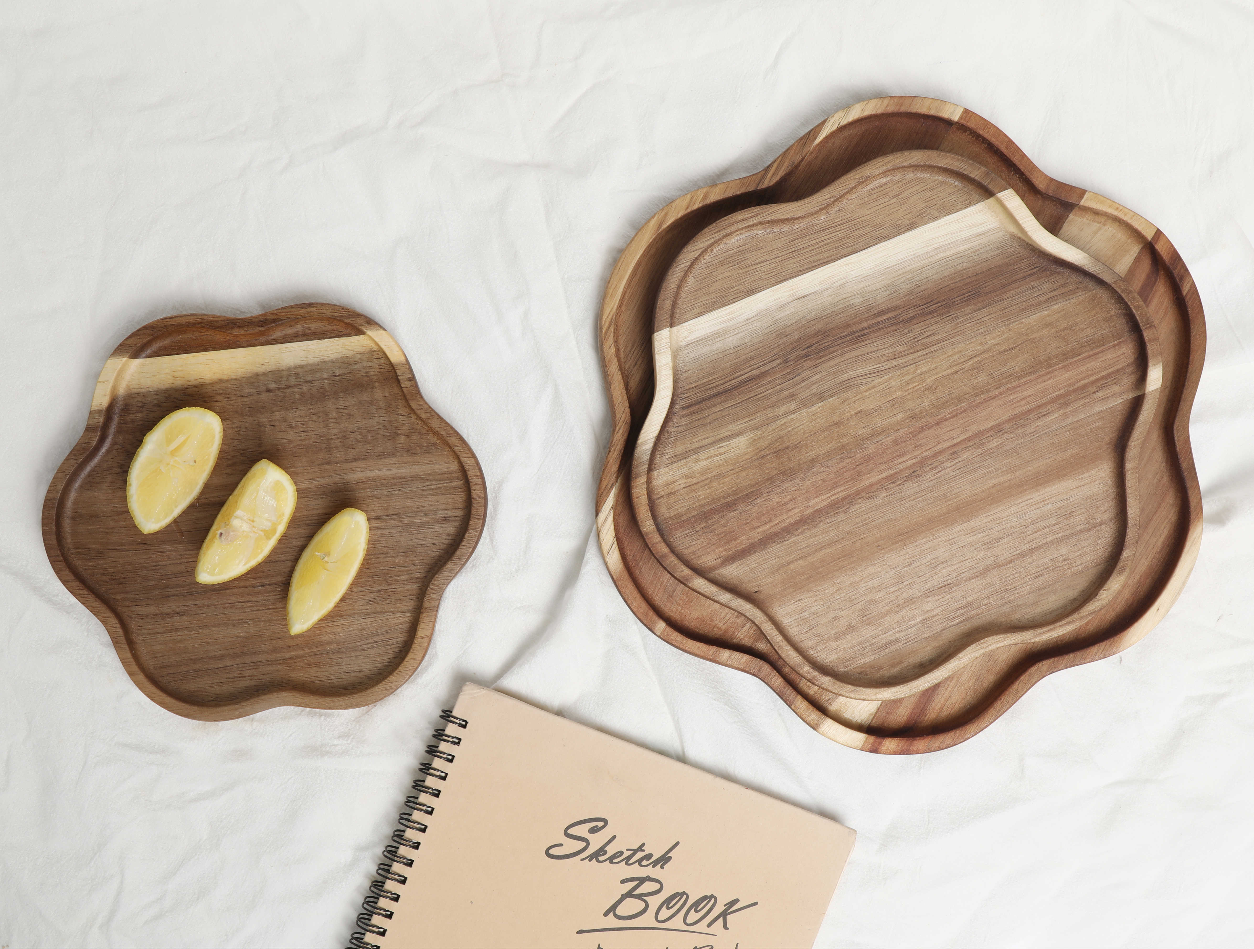 Flower Shape Wooden Plate Food Serving Tray